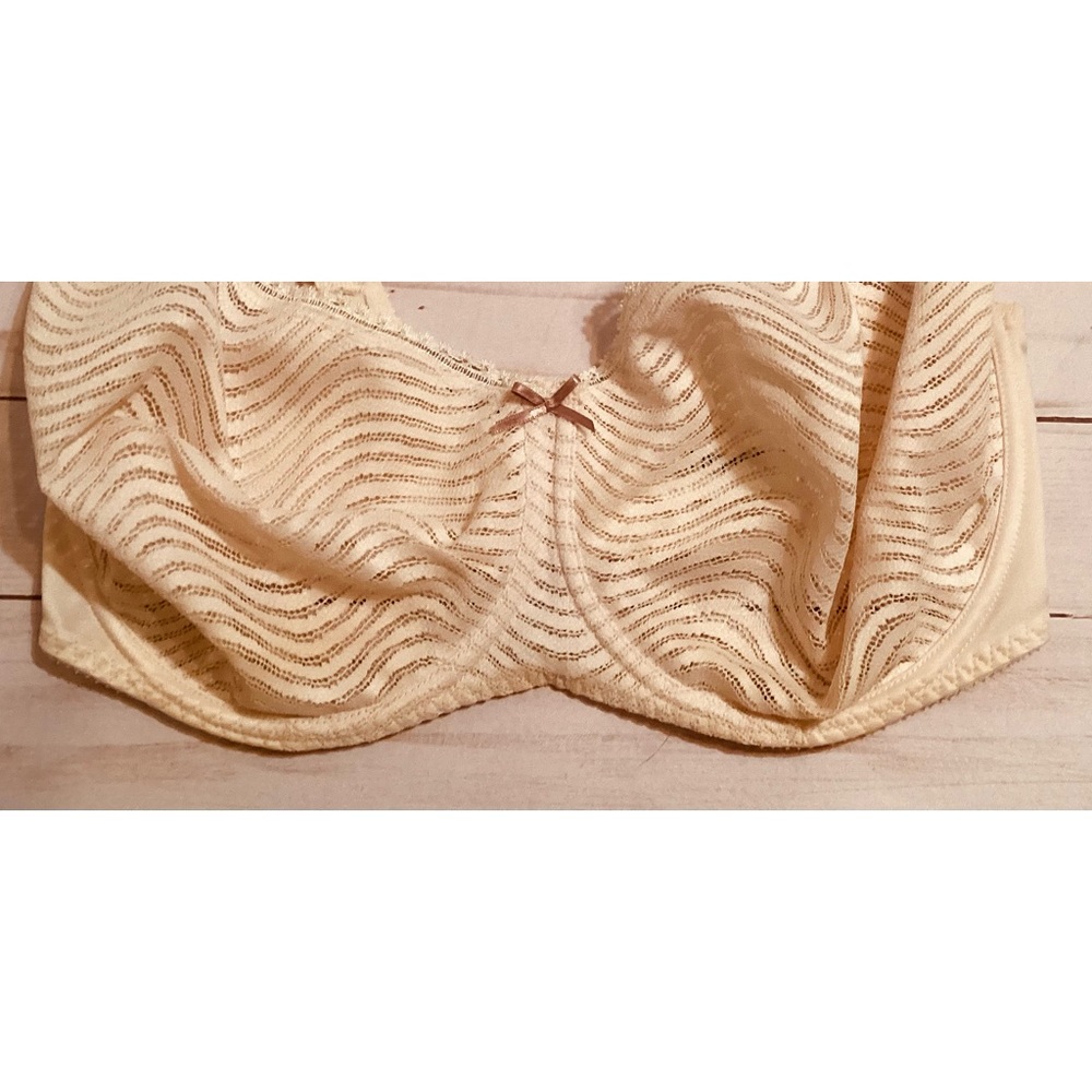 Underwire 32 G bra